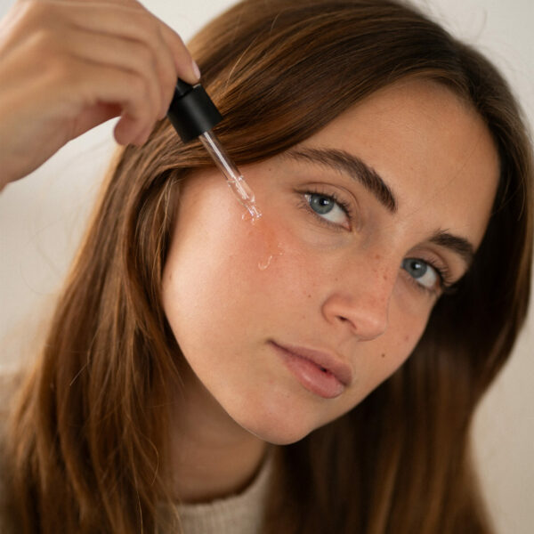 Anti-Aging Facial Serum - Oily and Combination Skins - Image 4